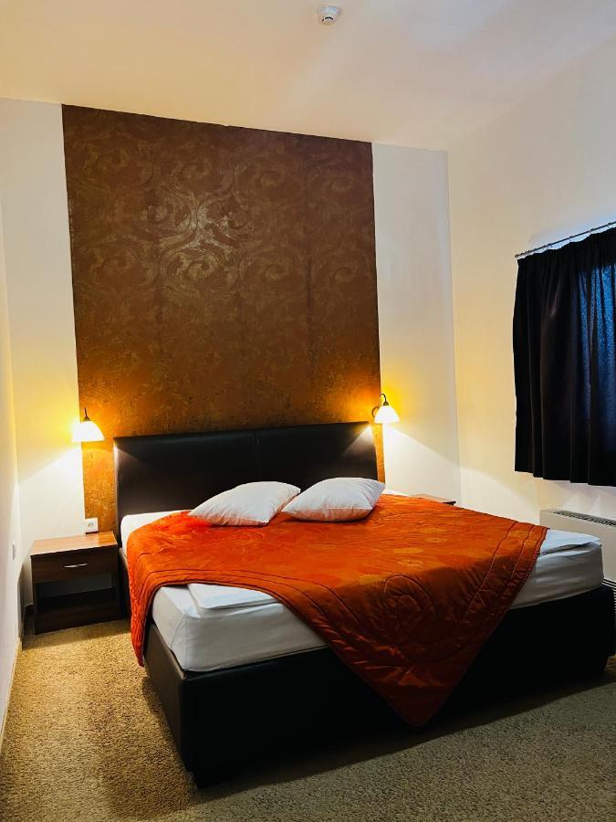 Hotel Stara Ada Banja Luka Esterno foto