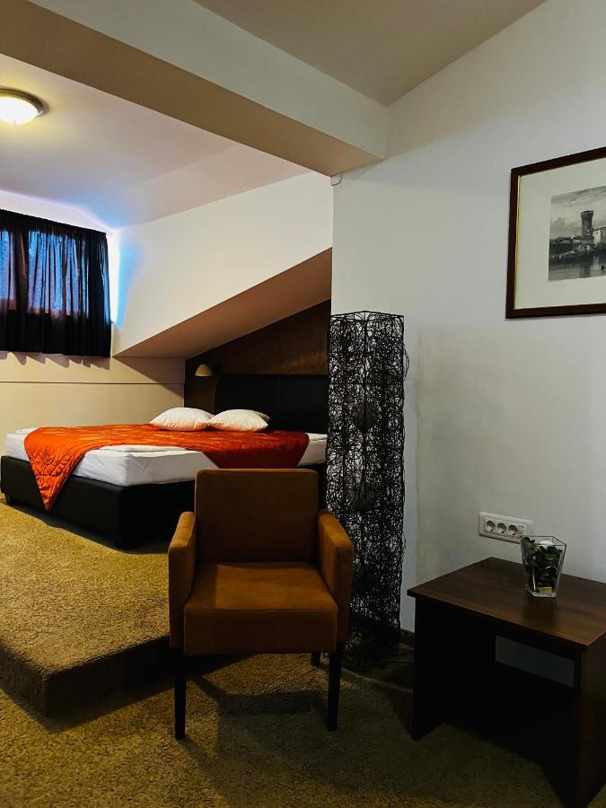 Hotel Stara Ada Banja Luka Esterno foto