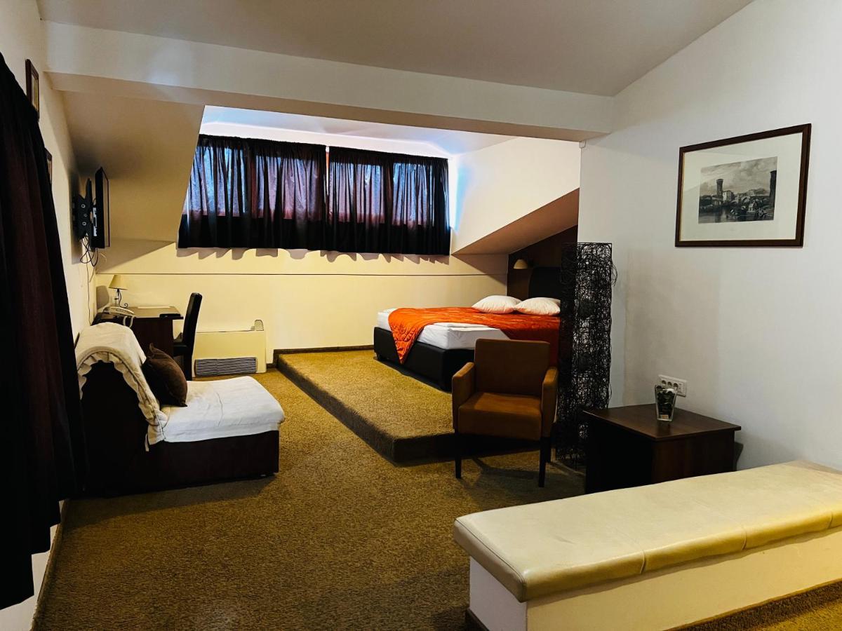 Hotel Stara Ada Banja Luka Esterno foto