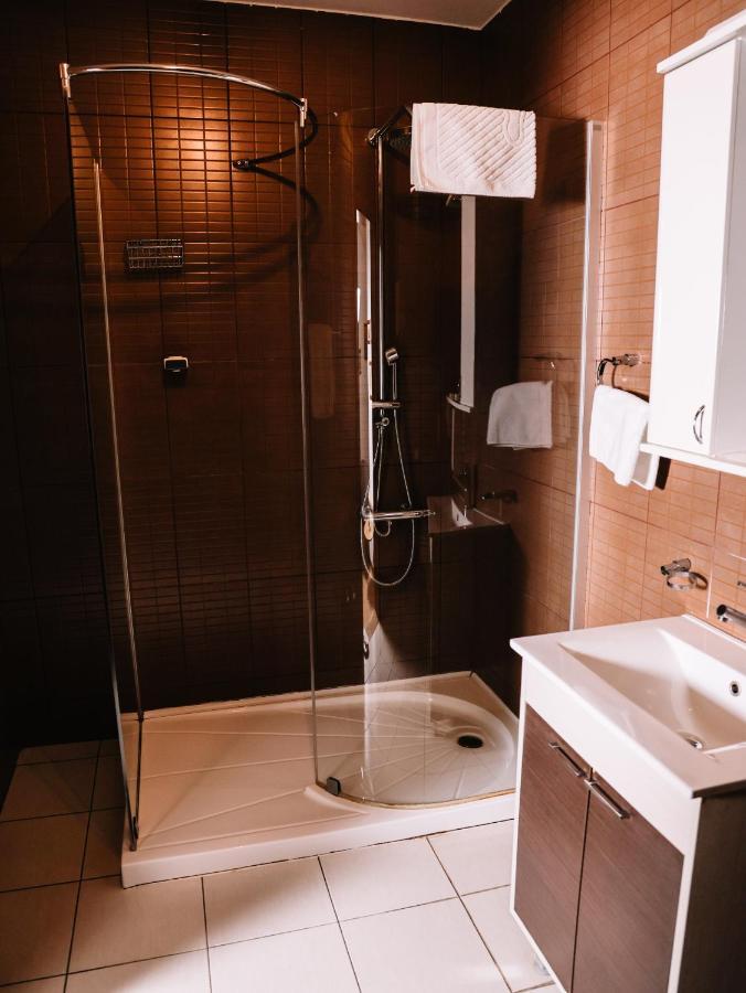 Hotel Stara Ada Banja Luka Esterno foto