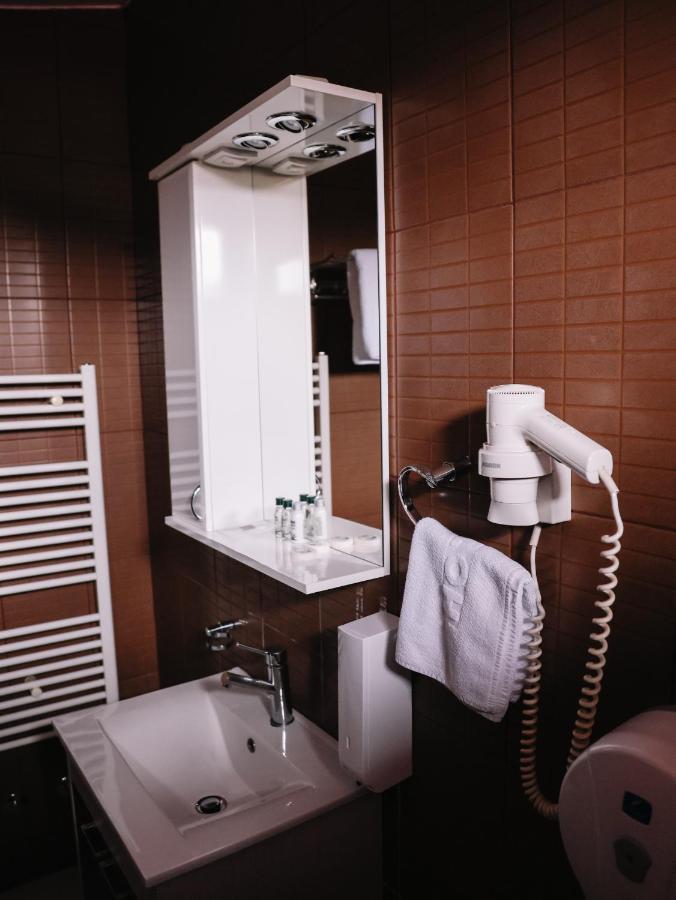 Hotel Stara Ada Banja Luka Esterno foto