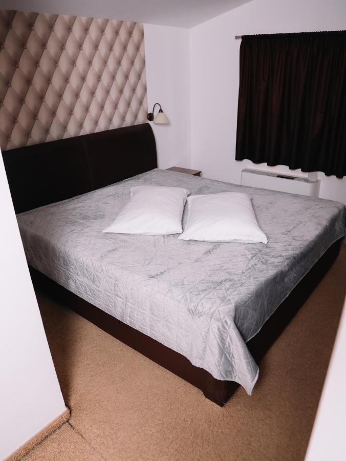 Hotel Stara Ada Banja Luka Esterno foto
